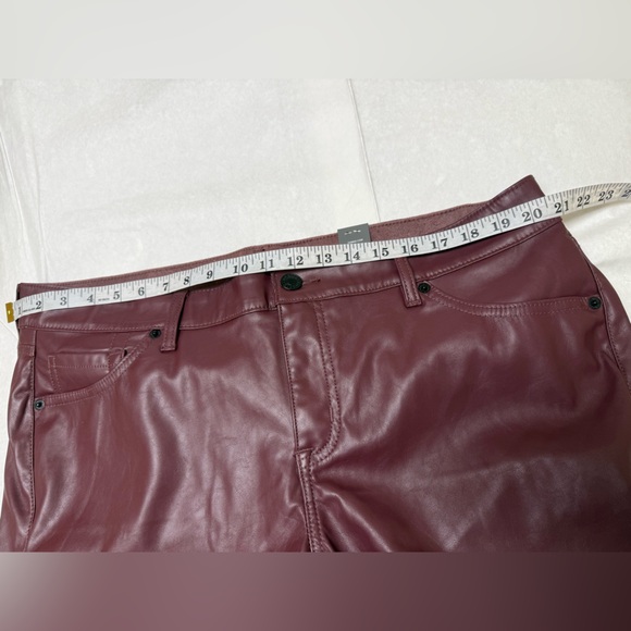 NWT; Torrid Skinny Faux Leather high rise Pant🌟 - Picture 4 of 10